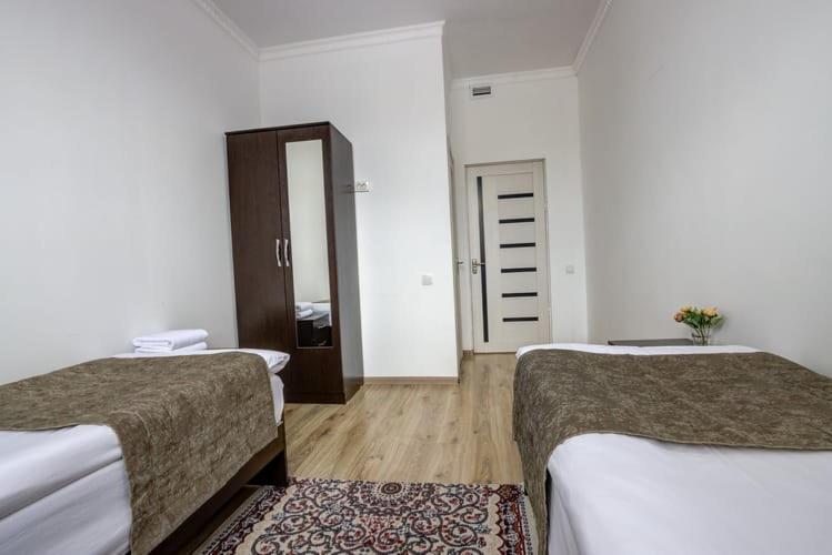 Olive Hotel Kochkor Екстериор снимка