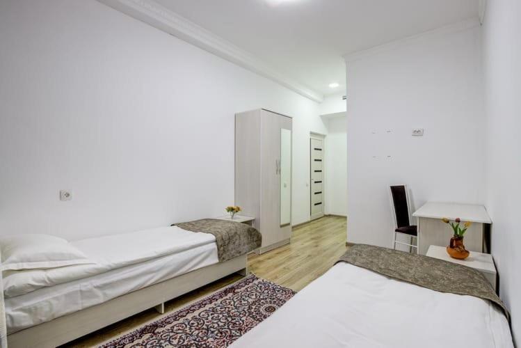 Olive Hotel Kochkor Екстериор снимка